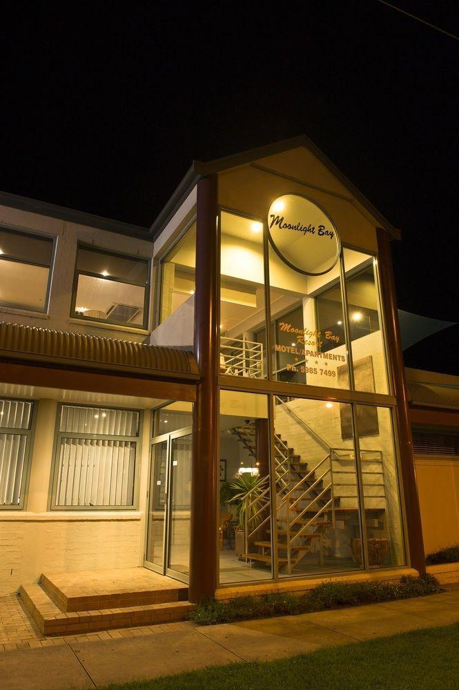 Moonlight Bay Apartments Rye Exterior foto