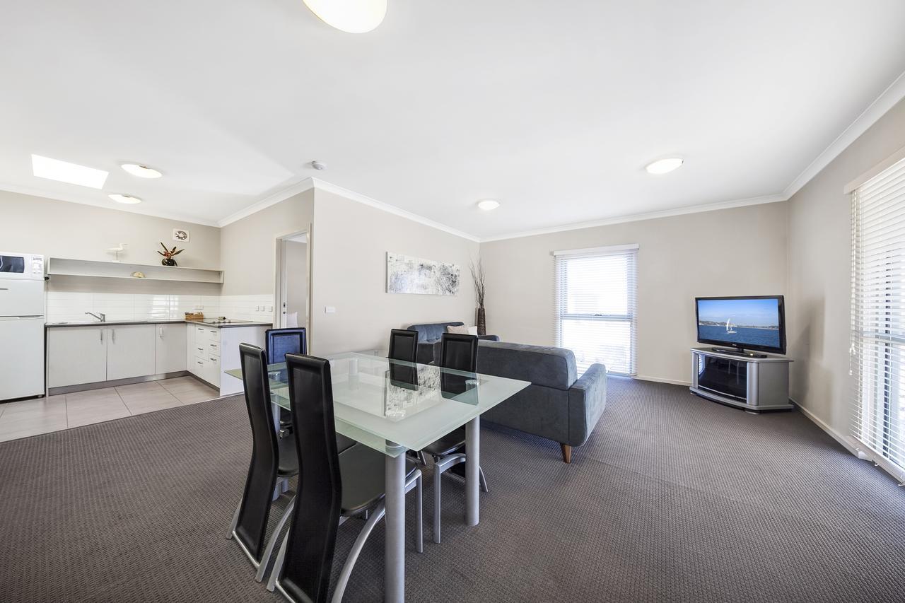 Moonlight Bay Apartments Rye Exterior foto